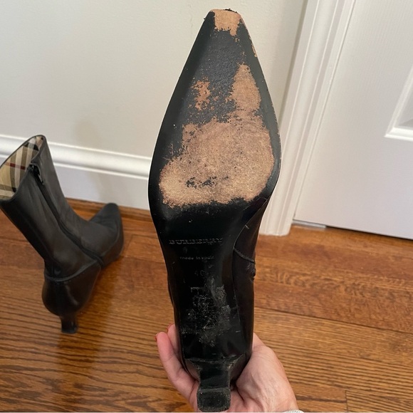 Burberry Vintage Black Bootie Pointed Toe Pup Heel Size EU 40 US 8 - Picture 12 of 13